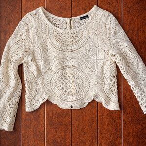 Forever 21 Cream Crochet Lace Long Sleeve Crop Top